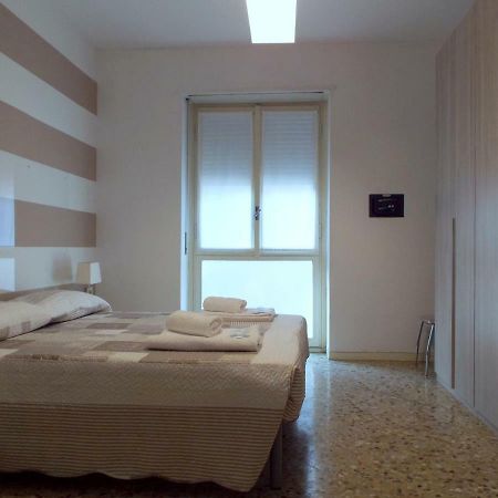 Lacaralele Apartment Milano Exterior foto