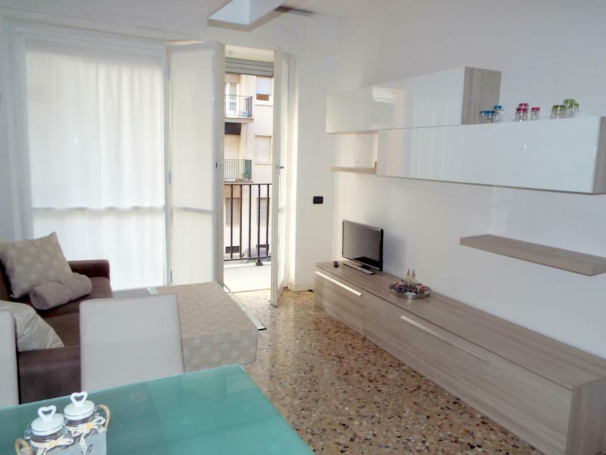 Lacaralele Apartment Milano Exterior foto
