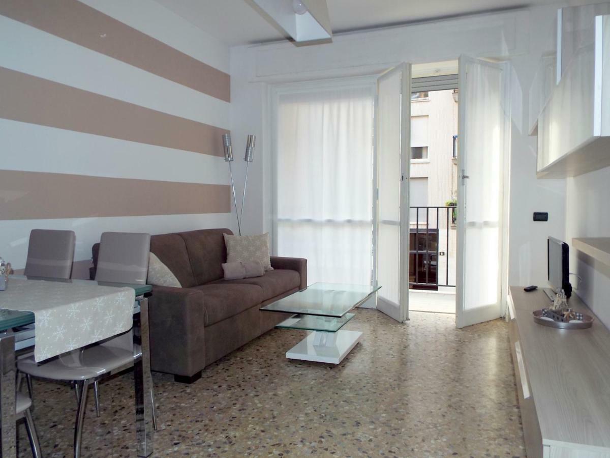 Lacaralele Apartment Milano Exterior foto